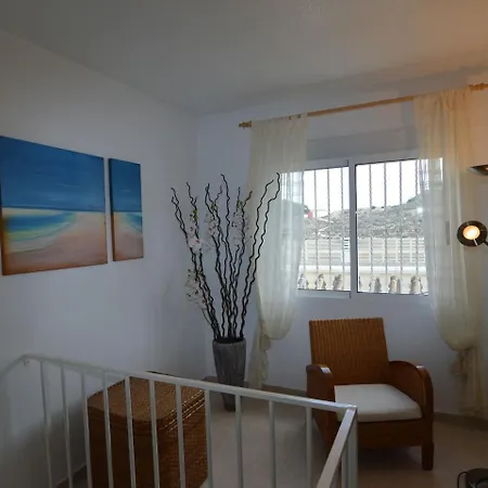 Quaint Holiday In With Pool Сasa de vacaciones *