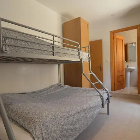 Сasa de vacaciones Quaint Holiday In With Pool